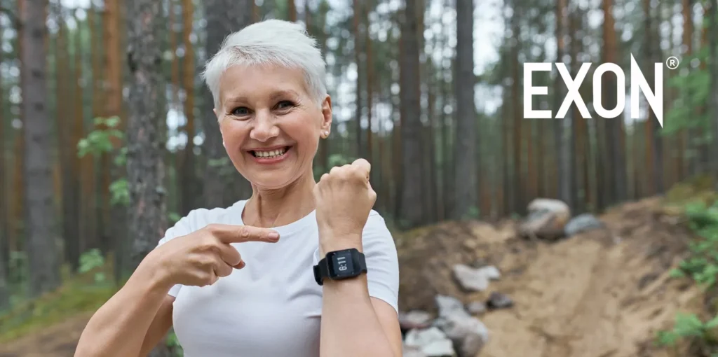 smartwatch z krokomierzem na rękę